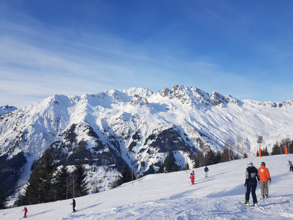 Skifahren-Frankreich-Winter-undWeihnachtsferien.jpg