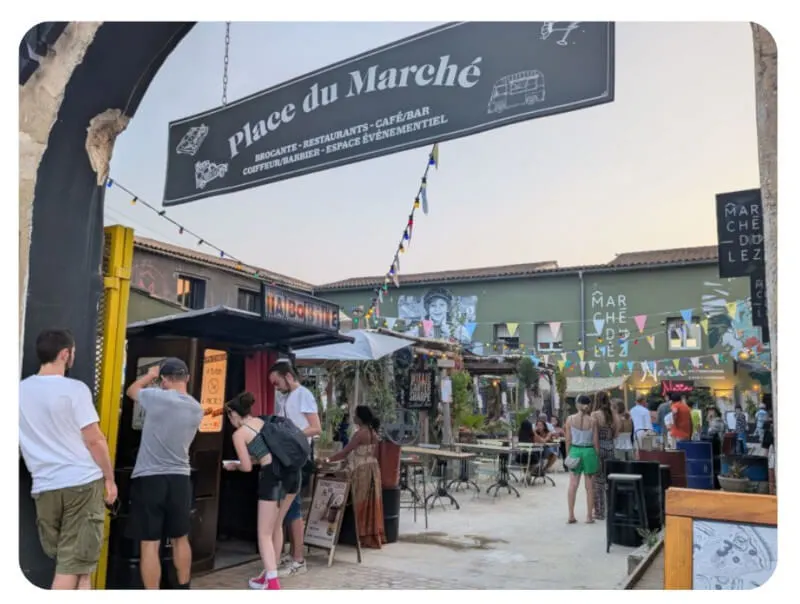 Marché du Lez - angesagtes Ausflugslokal direkt am Radweg zum Strand
